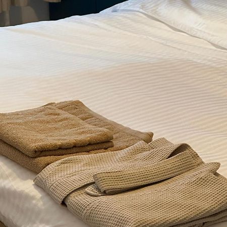 Modern Flat - Apartament Nou Aproape De Spital Si Aeroport Yaş Dış mekan fotoğraf